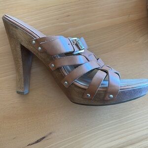 Michael Kors Sandel 9 1/2
Leather Upper